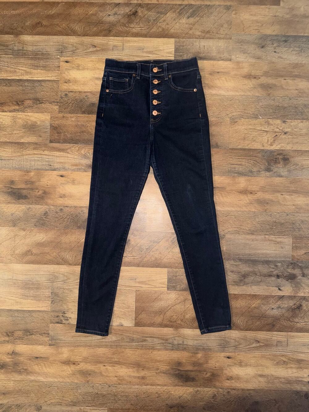 Express women’s super high rise button closure blue skinny jeans